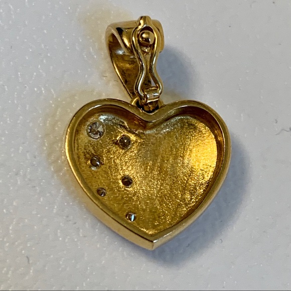 18K Gold & Diamond Vintage Heart Pendant - Picture 4 of 11